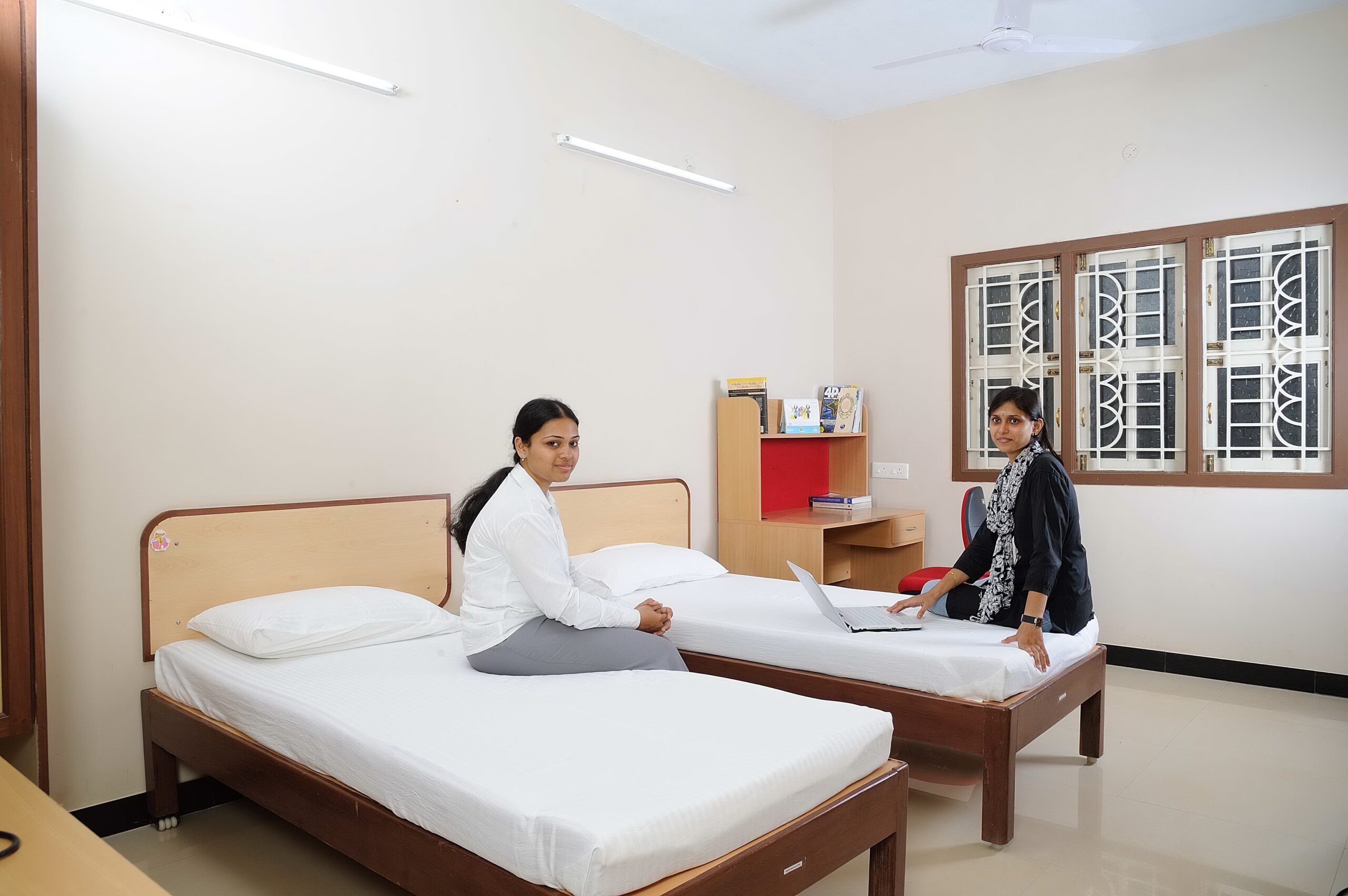 Hostel_Room_3-scaled